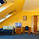 Tuenderpart Vendeghaz Гостевой дом