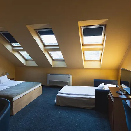 Tuenderpart Vendeghaz Eger