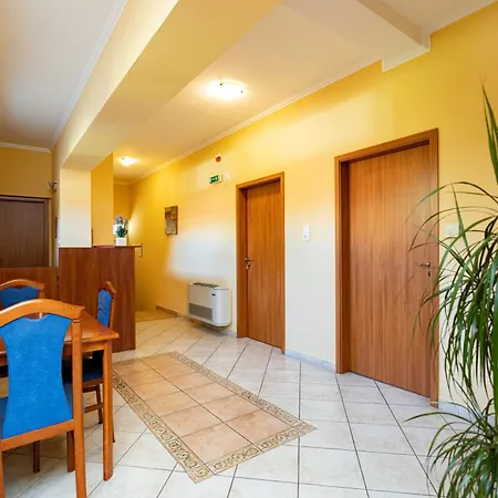 Tunderpart Vendeghaz Guest house