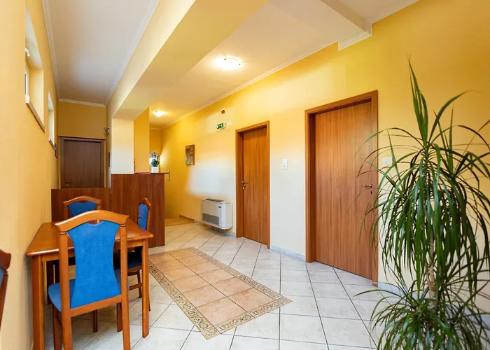 Tunderpart Vendeghaz Guest house