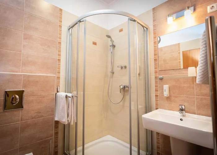 Tunderpart Vendeghaz Guest house