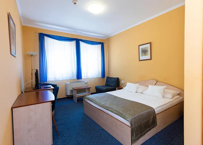 Tunderpart Vendeghaz Guest house Eger